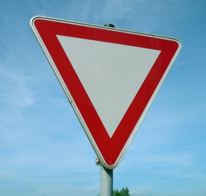 Give way to all traffic1